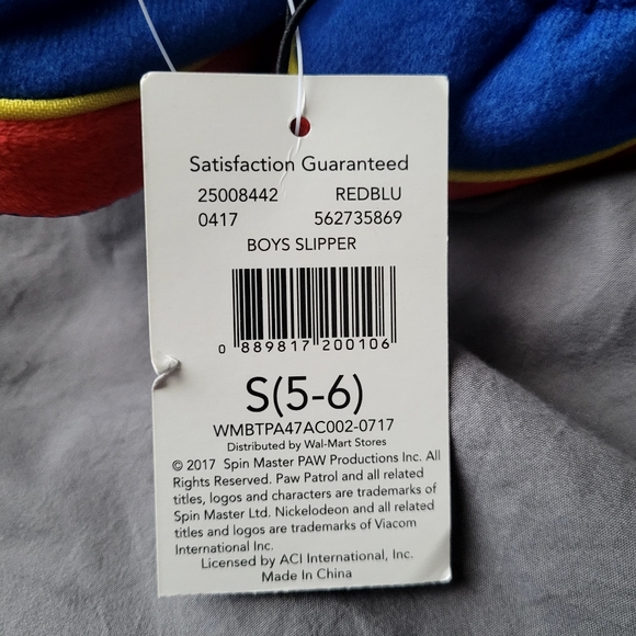 Slippers - Picture 4 of 4